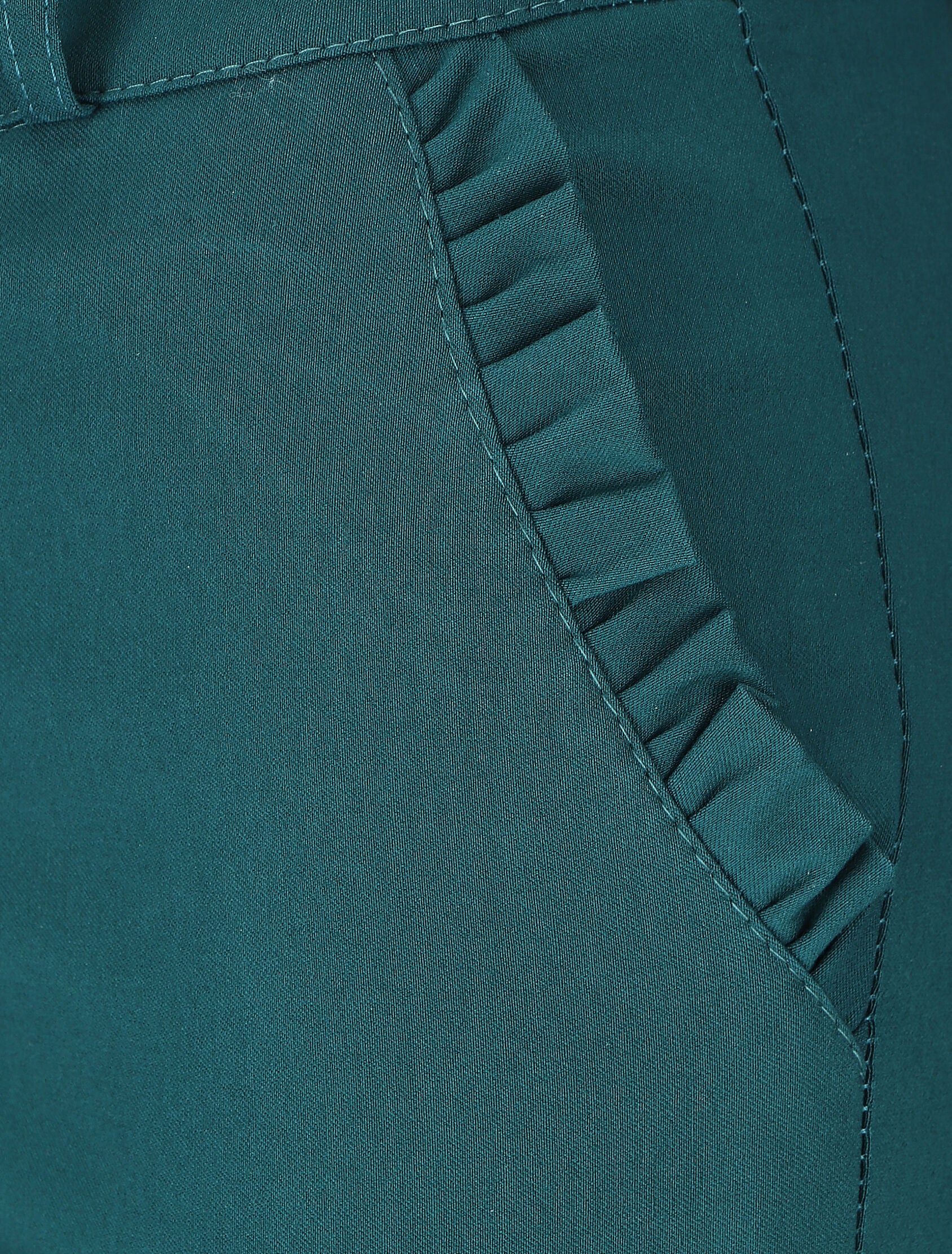 7/8 broek met revers en zakken met ruches - dennengroen - Image 3