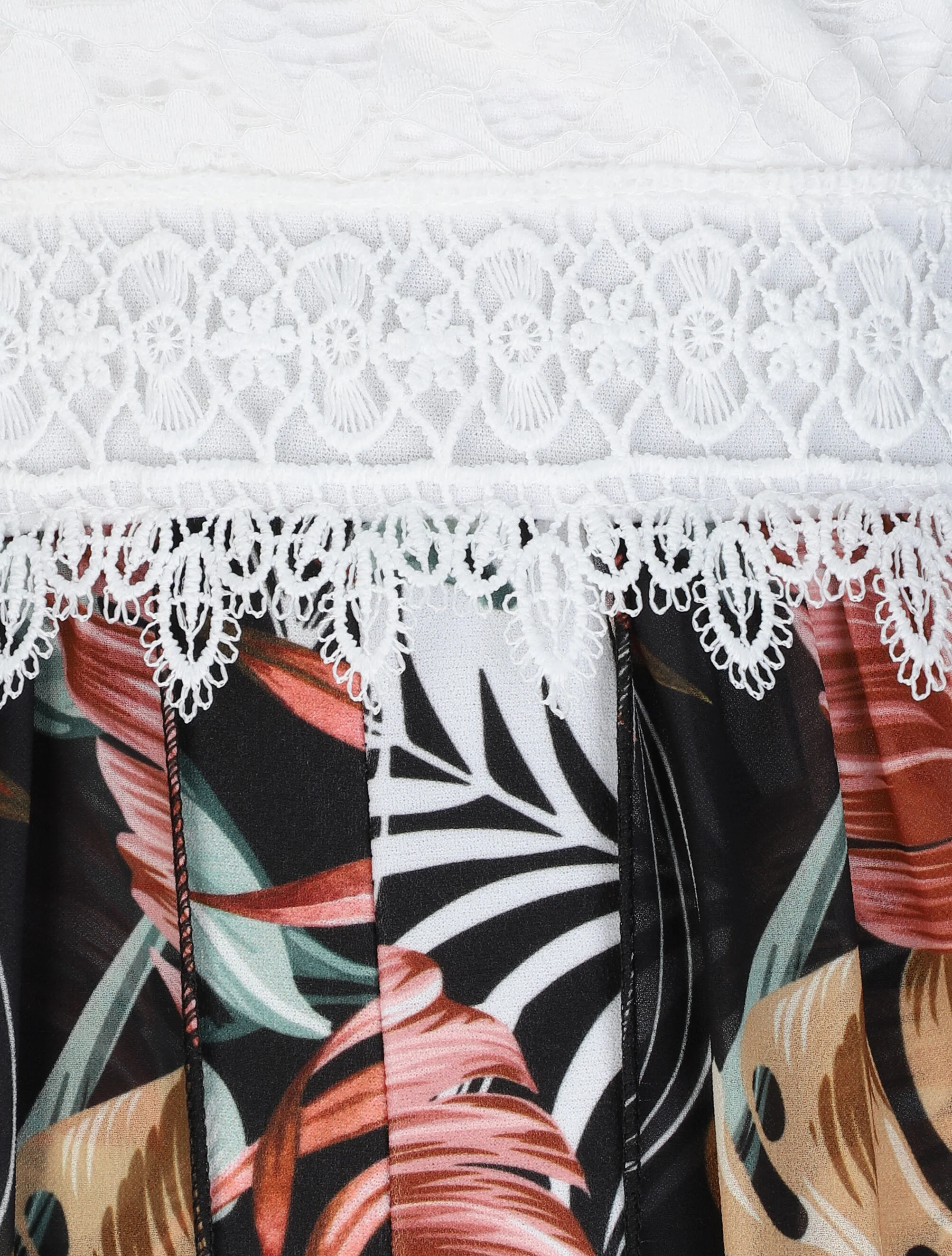 Aangepaste shorts met tropisch geprinte voile - zwart - Image 3