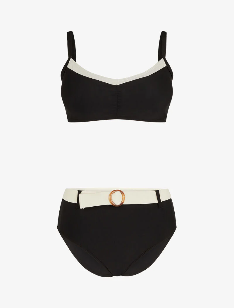 Bikini bh en hoog uitgesneden slip met riem - zwart