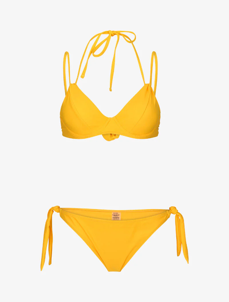 Insluitende bikini met striksluiting - mosterdgeel