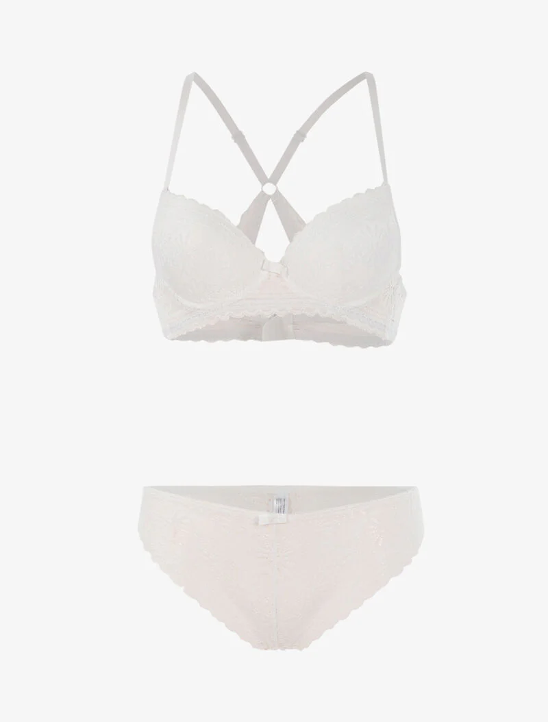 Set met bloemenkant en racerback en string - wit