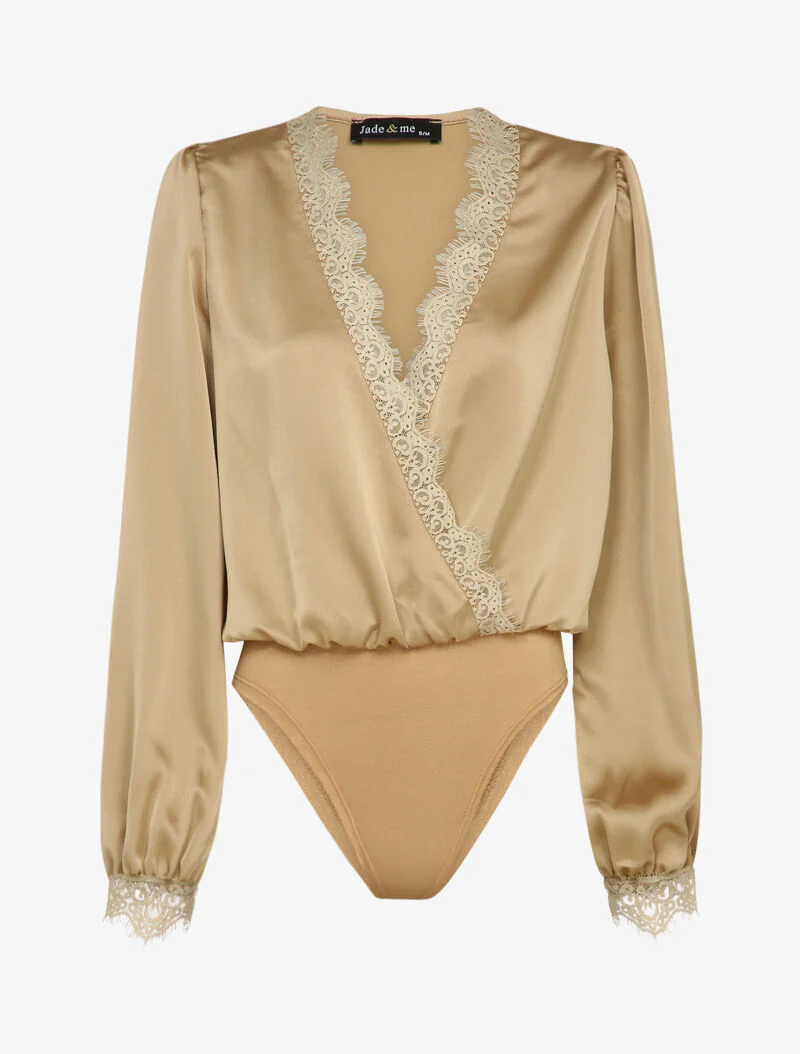 Satijnen body met kanten randen - Beige