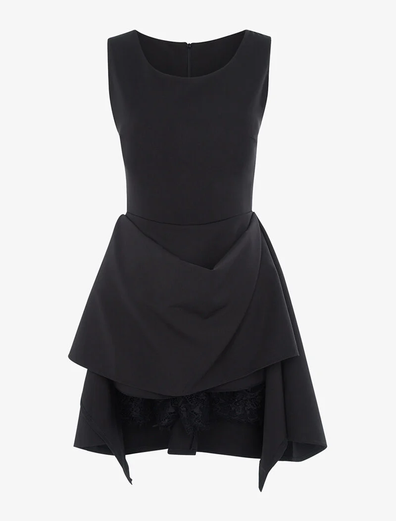 Jumpsuit met optische illusie, short met kanten rand - zwart