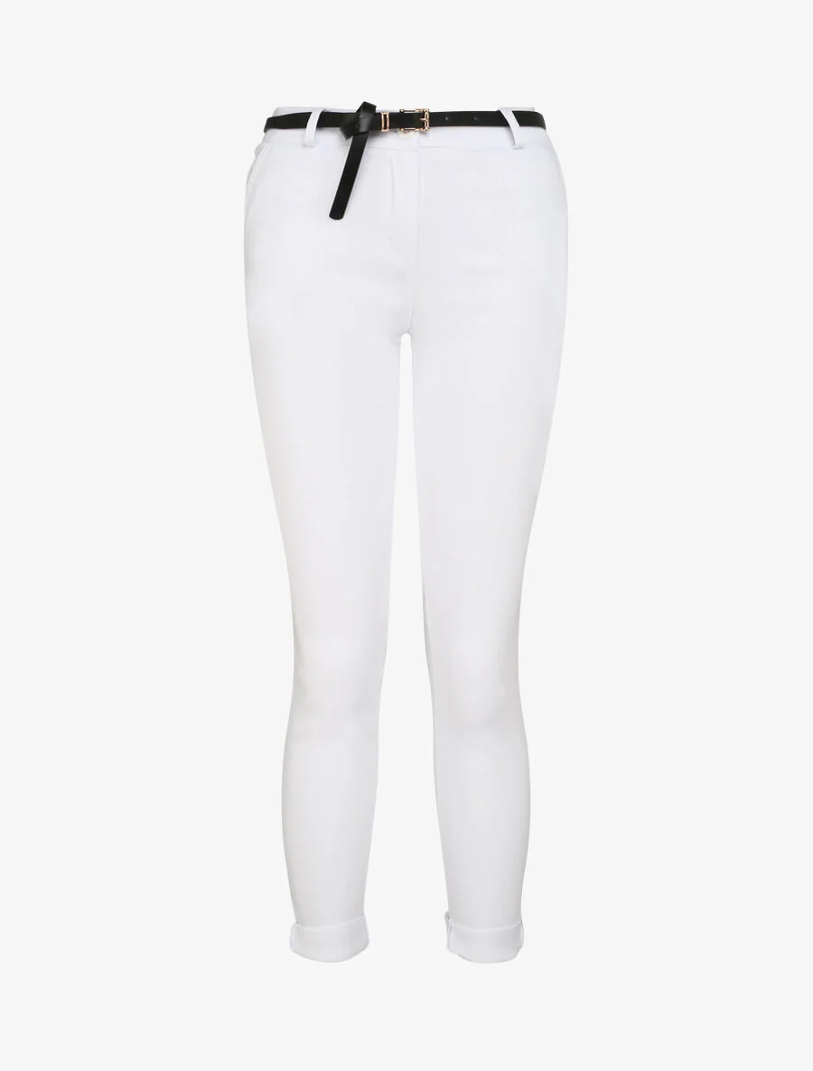 Een effen 7/8 broek met omgekeerde zomen - Wit