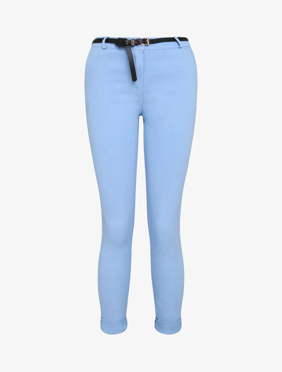 Een effen 7/8 broek met omgekeerde zomen - Lichtblauw
