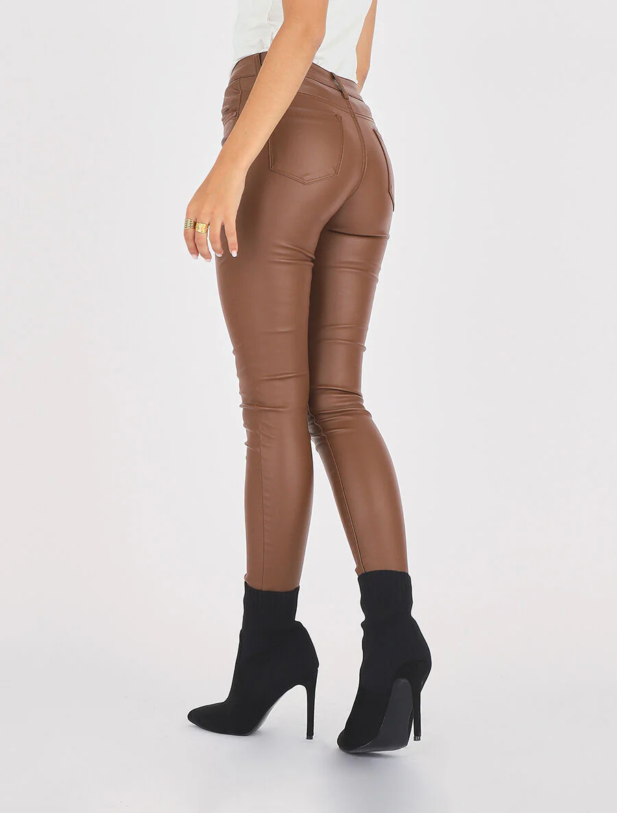 Effen imitatieleren broek - bruin - Image 5