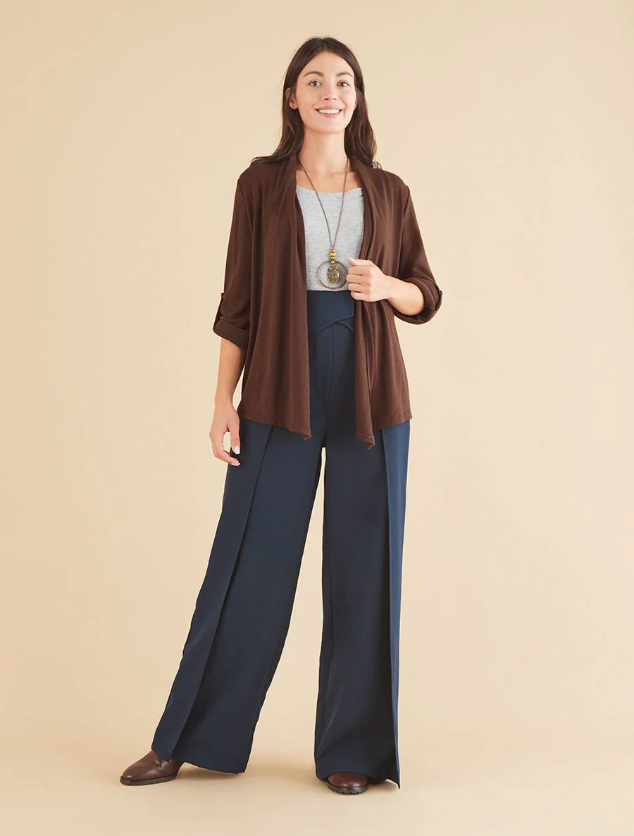 Effen lang vest met oprolmouwen - bruin - Image 4