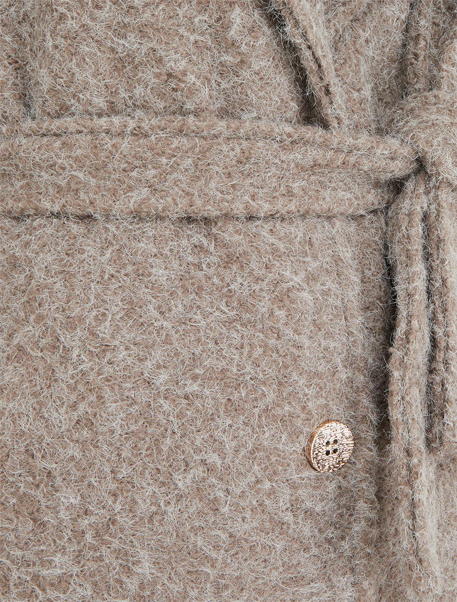 Effen pluizige mantel met gekartelde kraag - Mol - Image 3
