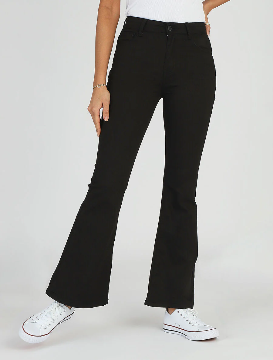 Effen. uitlopende jeans met standaard taille - zwart - Image 4