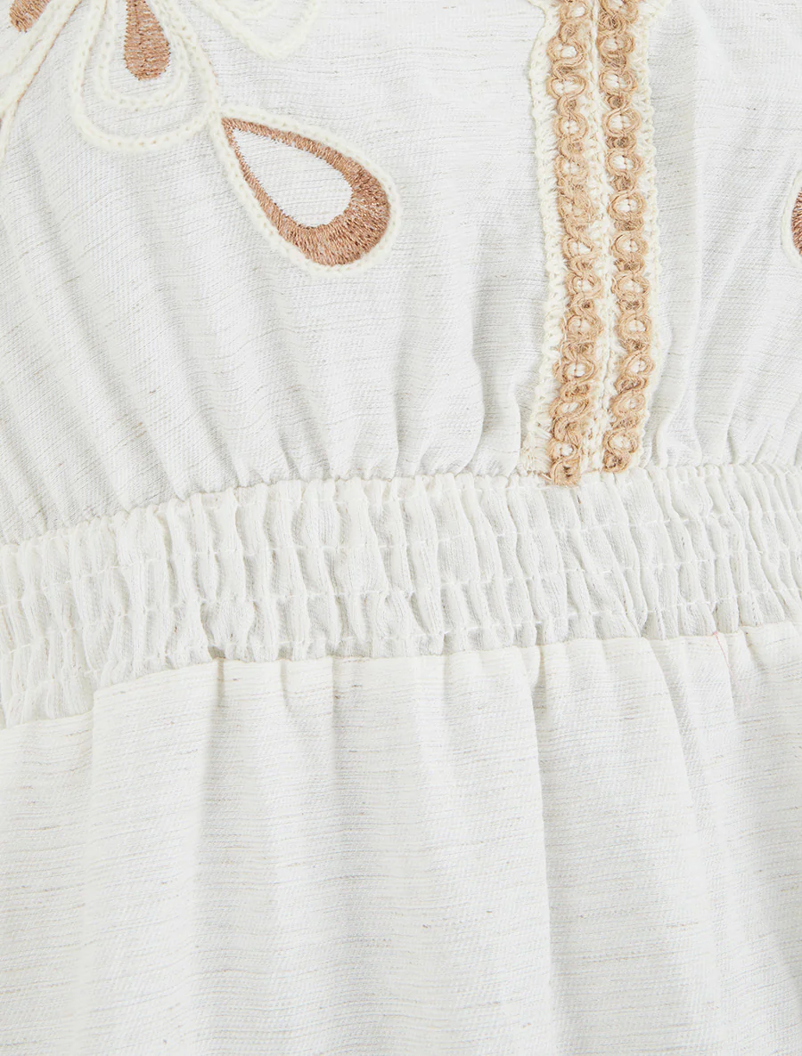 Elastische midi-jurk met geborduurd lijfje - Ecru - Image 3