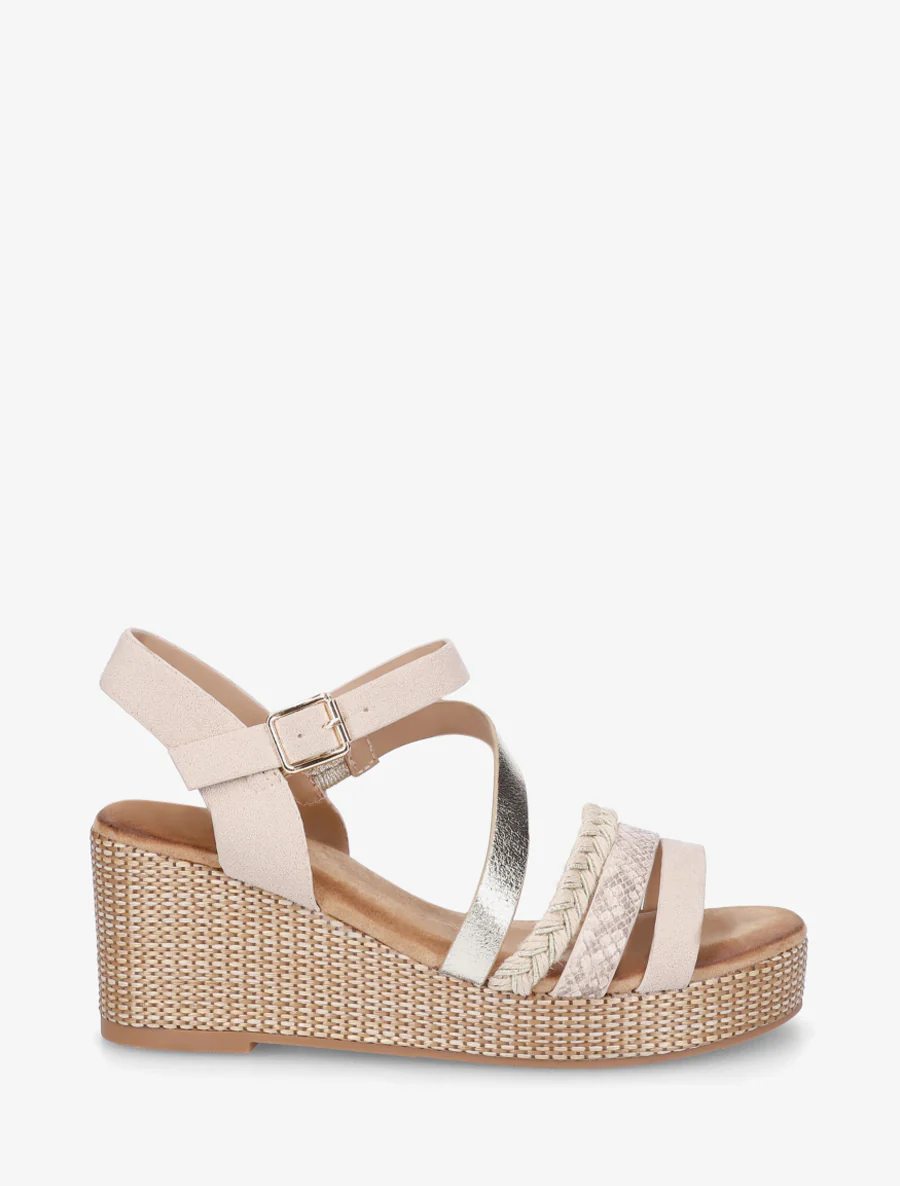 Fantasierijke sandalen met meerdere bandjes - Beige