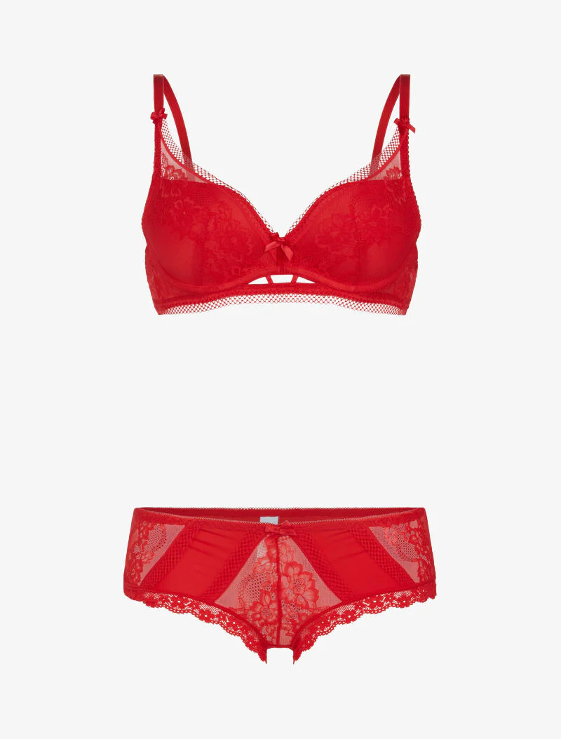 Fijn geborduurd ensemble - rood