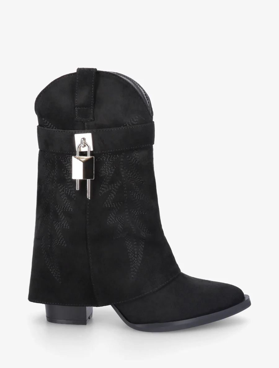 Geborduurde cowboylaarsjes met hangslot. - Zwart