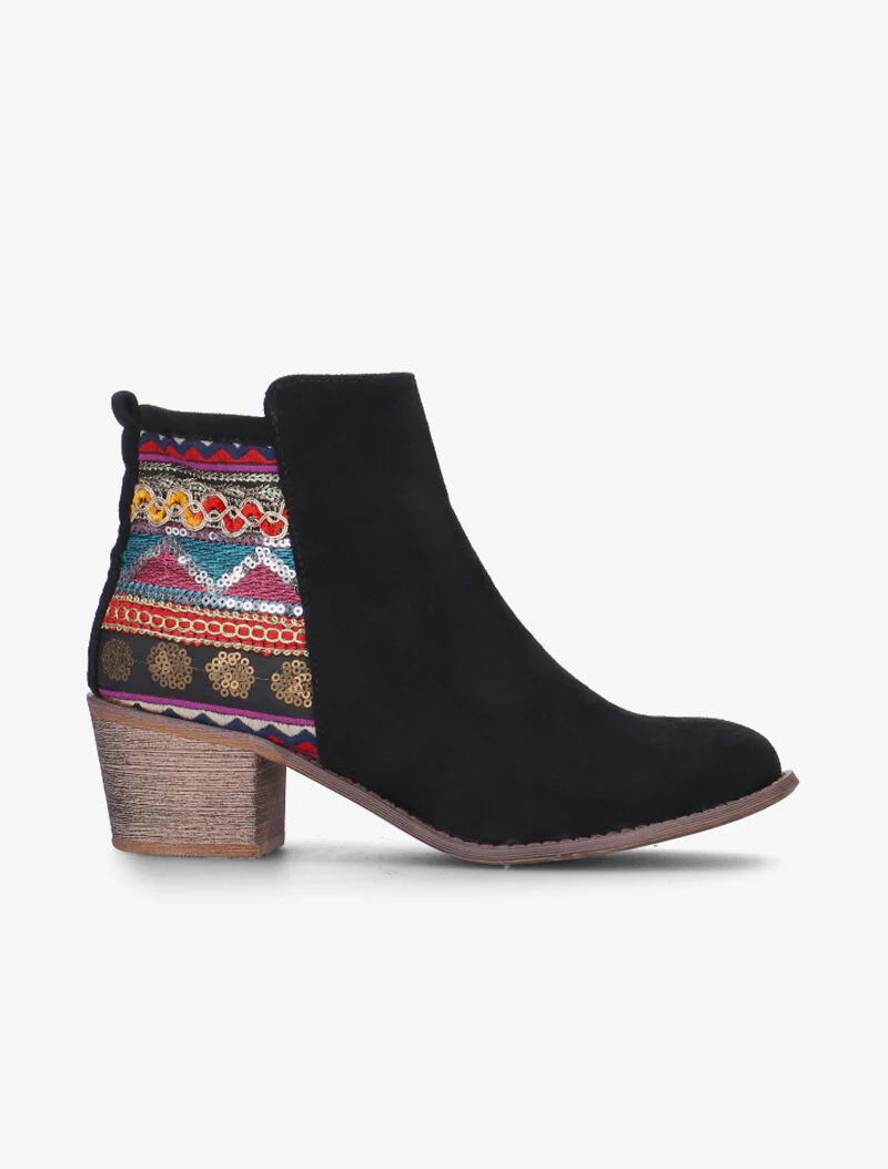 Geborduurde laarzen in bohemienstijl - zwart