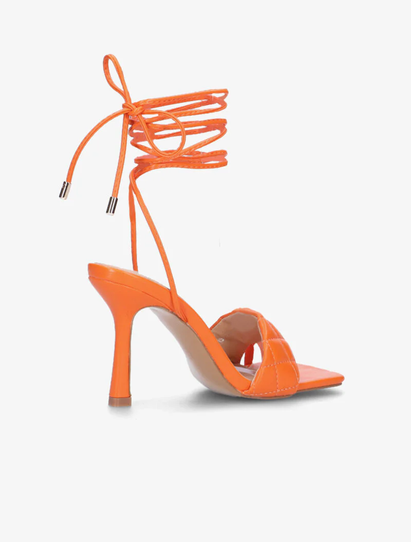 Gekussende sandalen met bandjes en strikken - oranje - Image 4