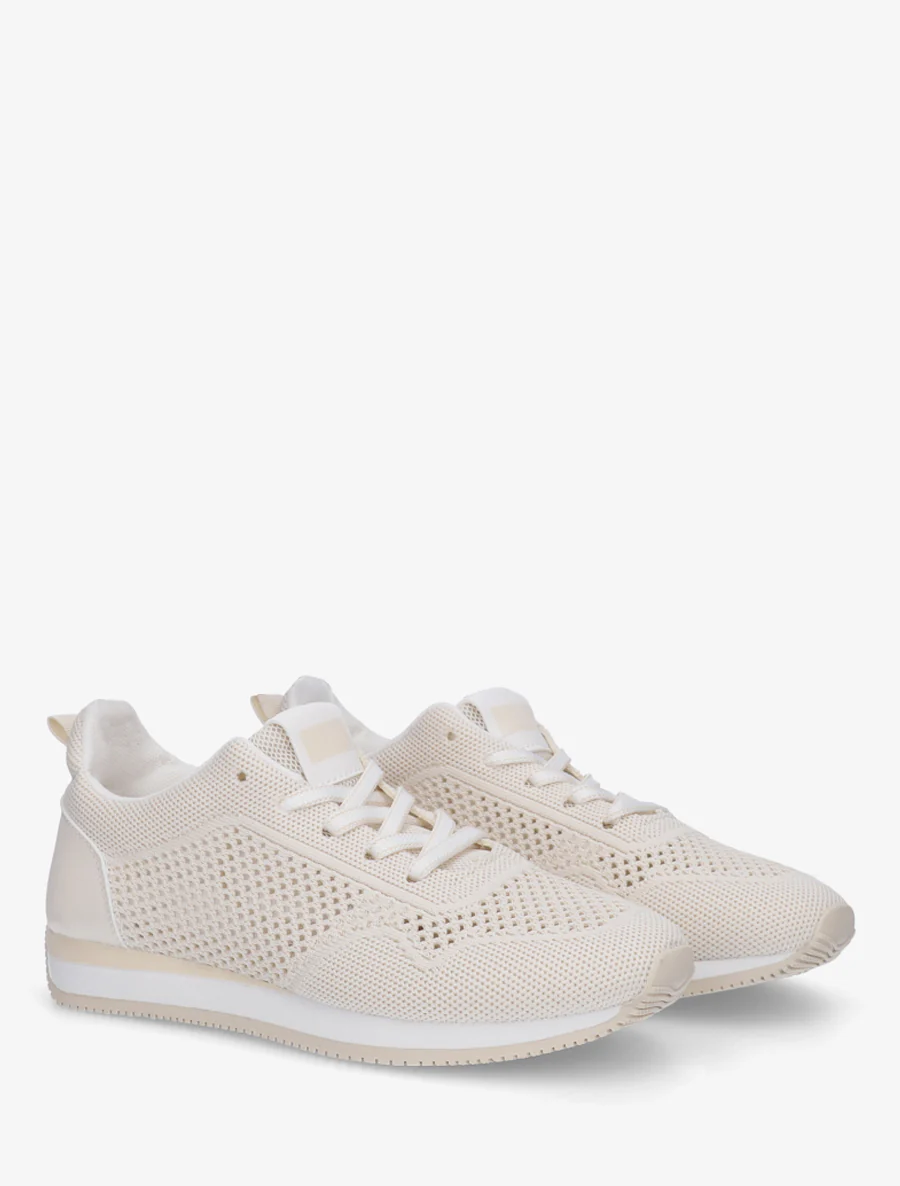 Geperforeerde stoffen sneakers - Beige - Image 4