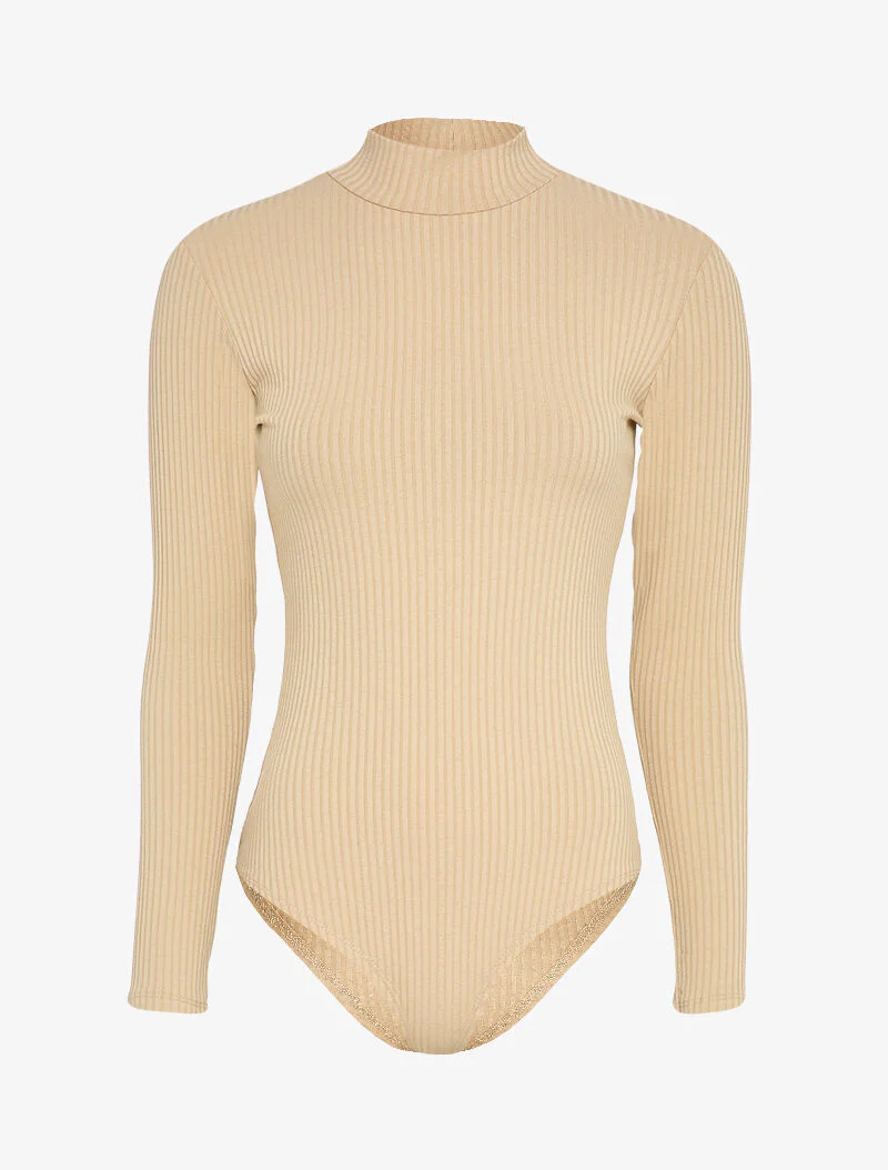 Geribd lichaam met opstaande kraag - Beige