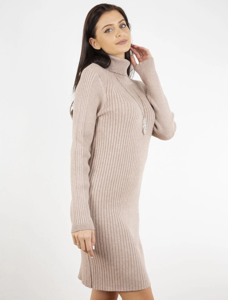 Geribde sweaterjurk met gespleten zoom - beige