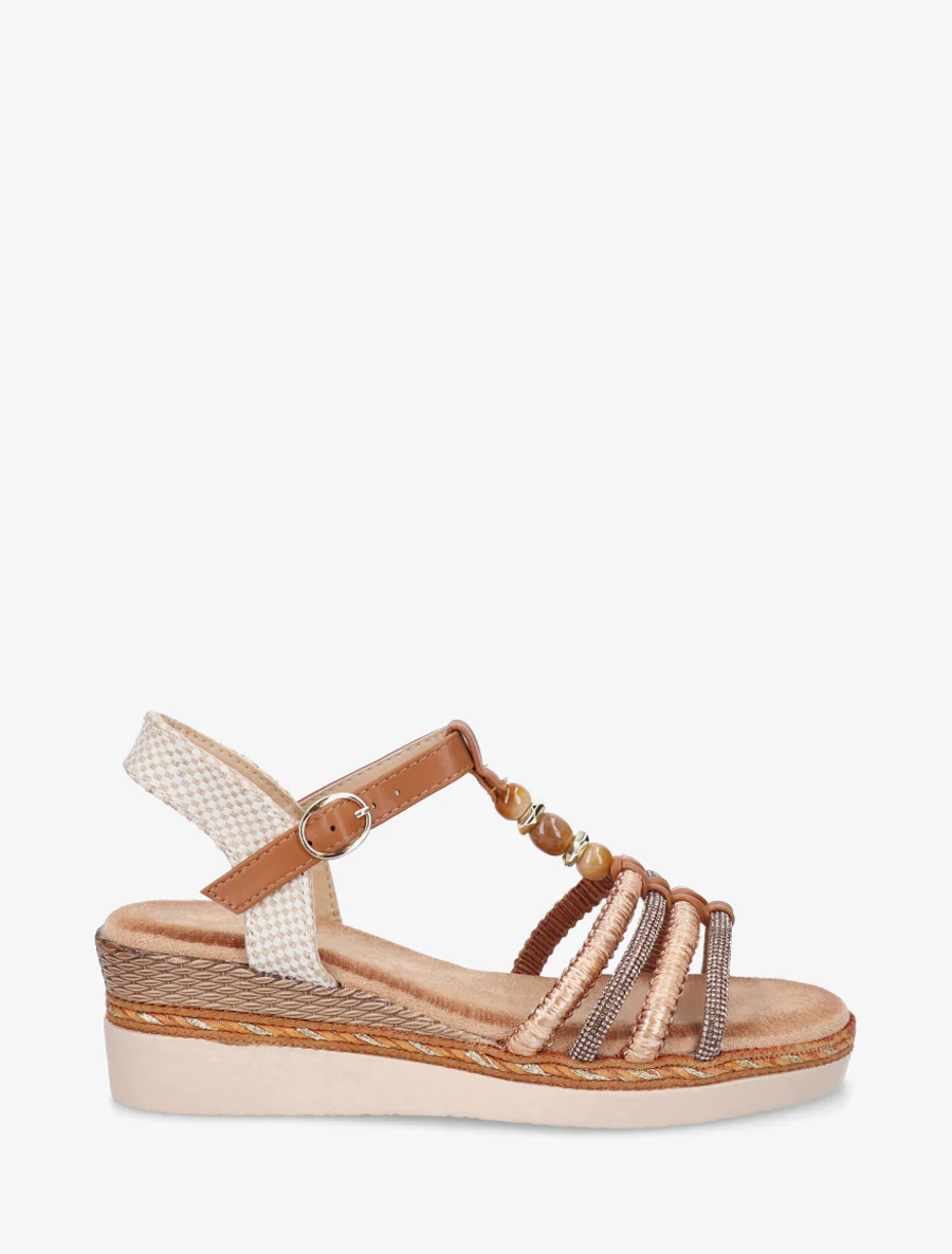 Gevlochten en met strass versierde sandalen - Kameel