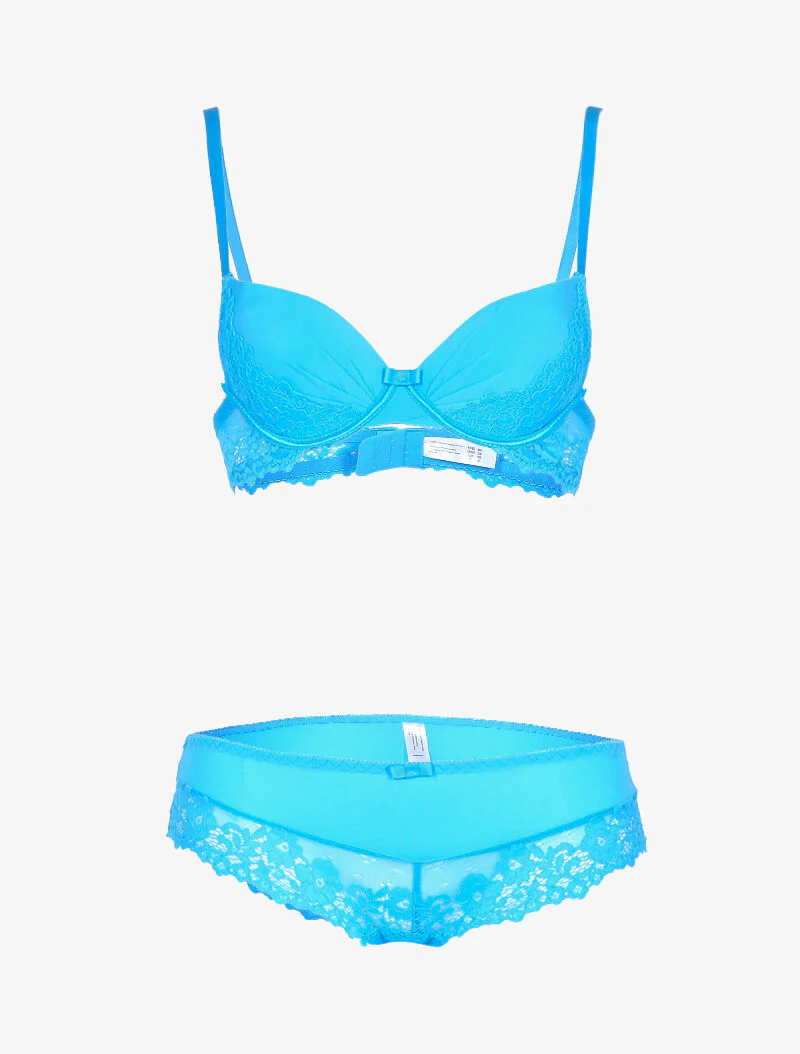 Kanten set met bloemen - blauw