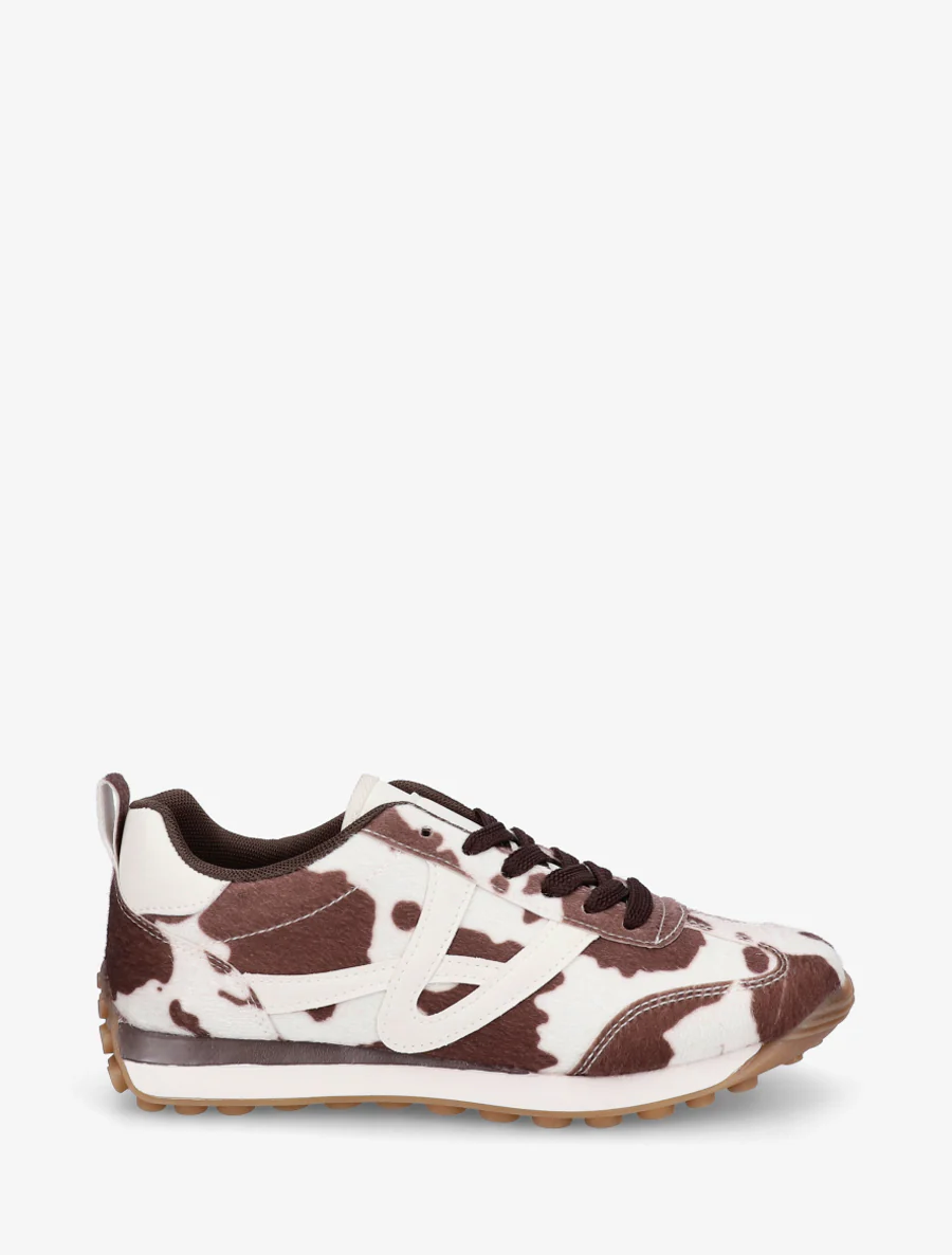 Koopjes met koeienprint en contrasterende details - Bruin