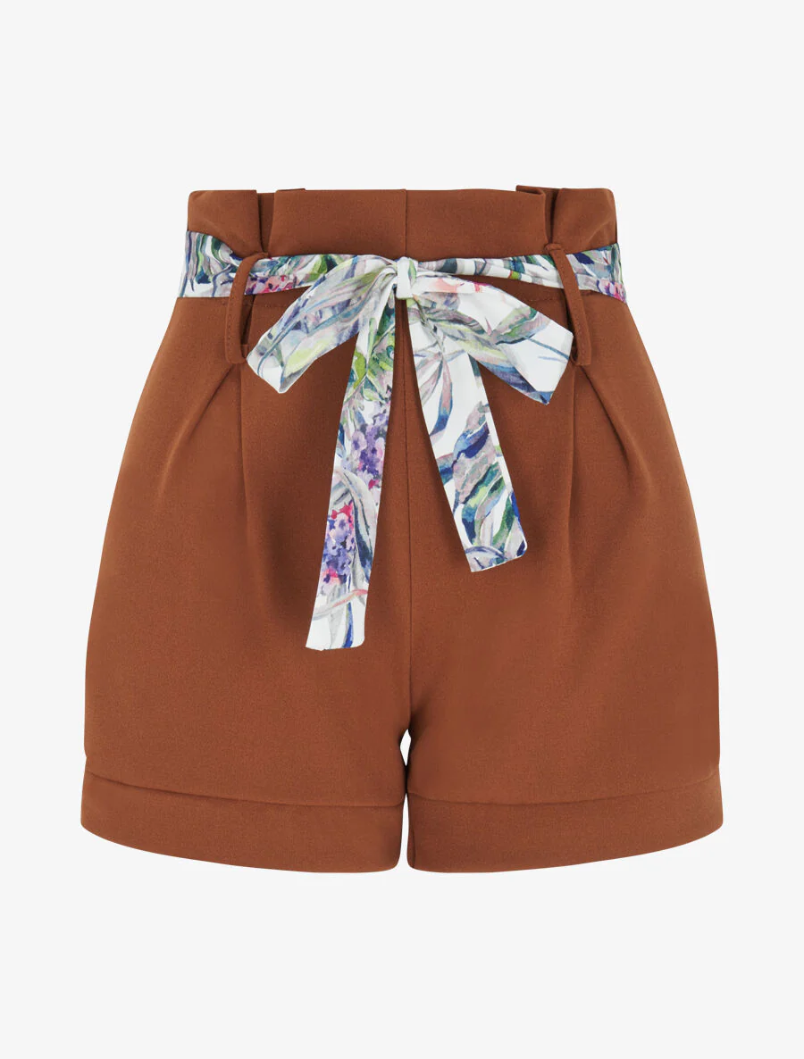 Hoge taille korte broek met riem en tropische bloemenprint - Camel