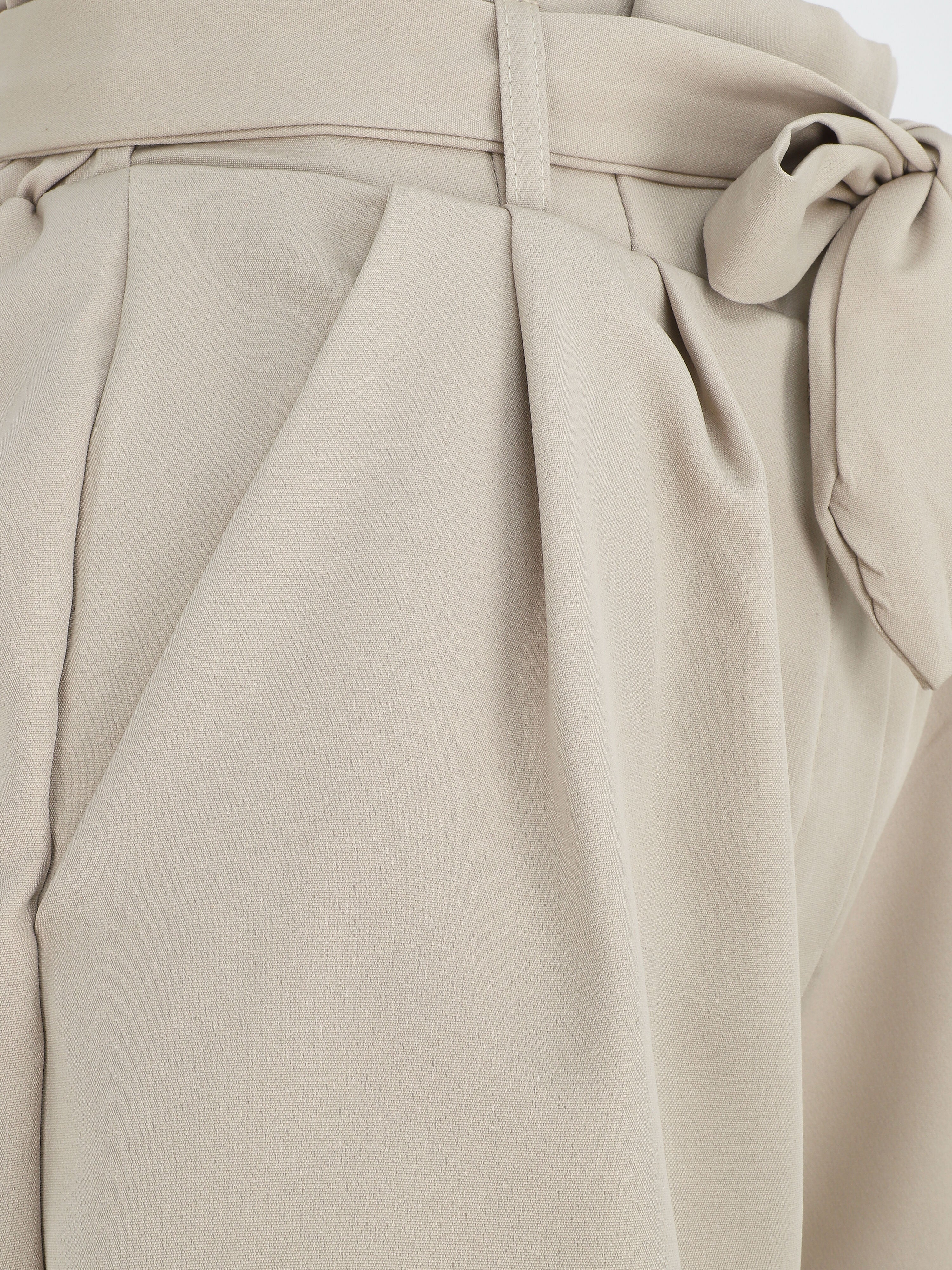 Korte paperbag short - Beige - Image 3
