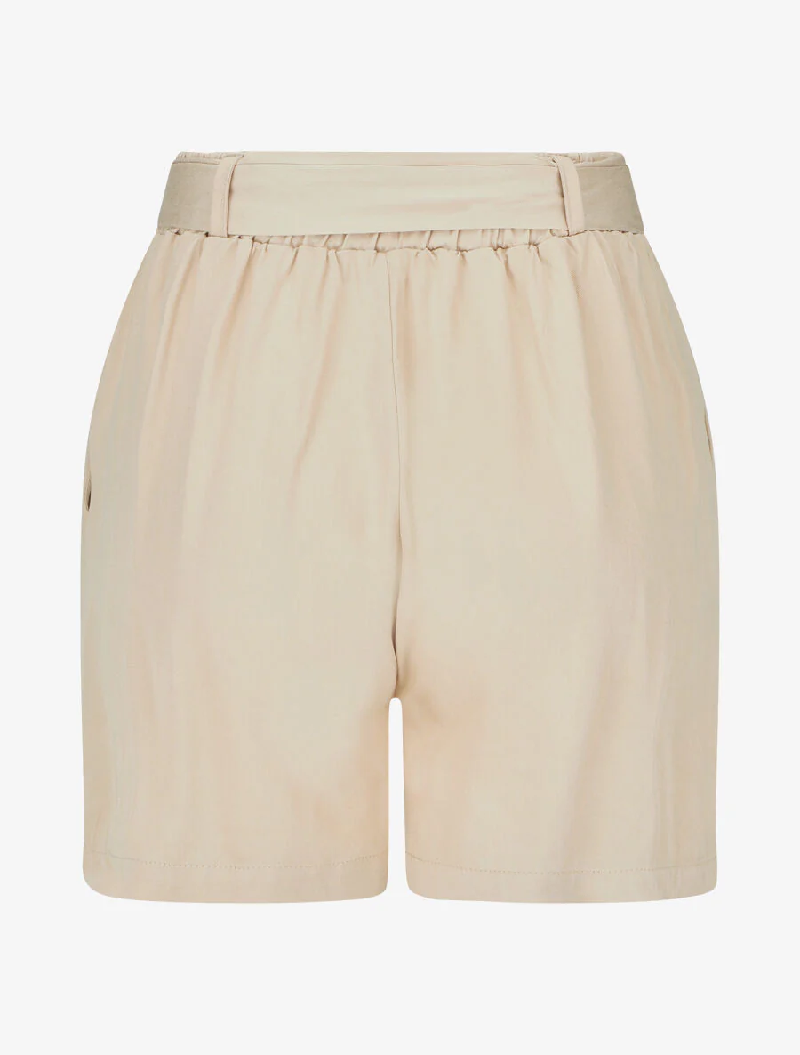 Vloeiende effen en gegespt short - Beige - Image 2