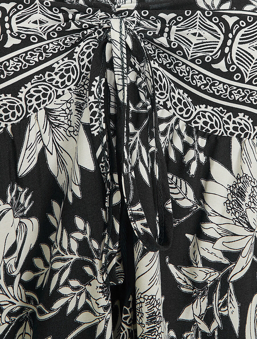 Lange empire jurk met bandjes met bloemenprint - zwart - Image 3