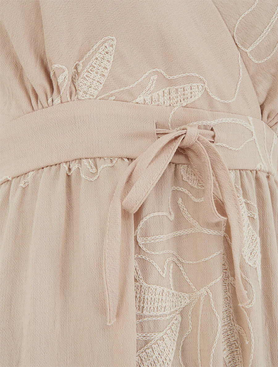 Lange empirejurk met gestileerde bladborduursels - Beige - Image 3