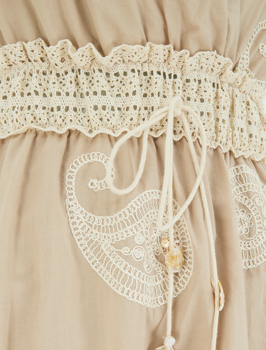 Lange jurk met borduursel in paisley-motief - Beige - Image 3