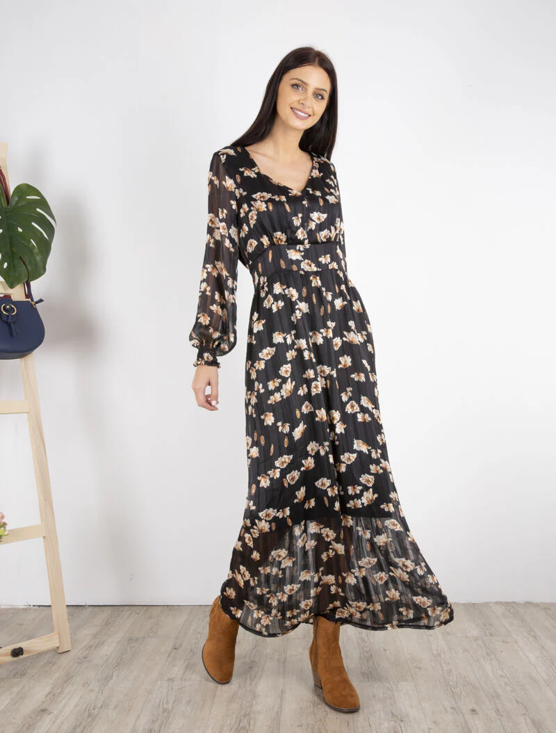 Lange jurk met getailleerde taille met witte bloemenprint - zwart
