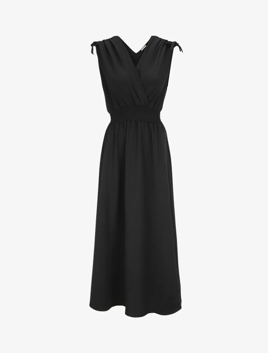 Lange v-hals jurk met elastische taille - Zwart