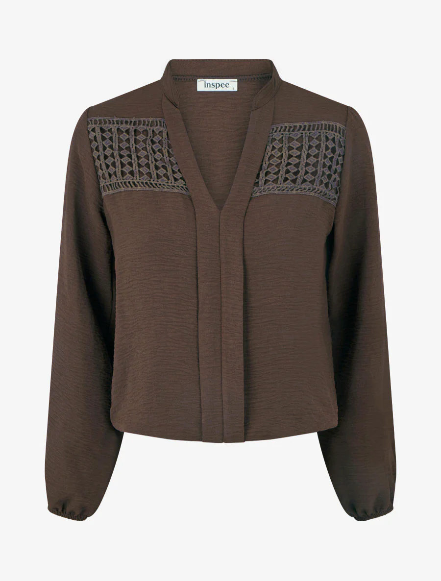 Luchtige blouse met bolvormige snit en haakdetails - Bruin