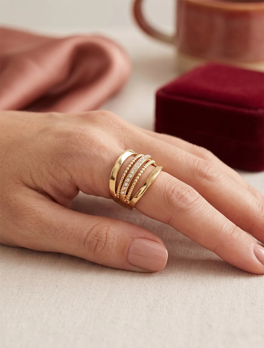Meerlagige ring met strass-steentjes - Goud