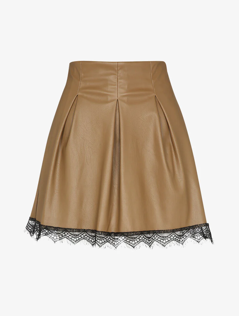 Mini rok in skaterstijl van imitatieleer met kanten randen - Camel