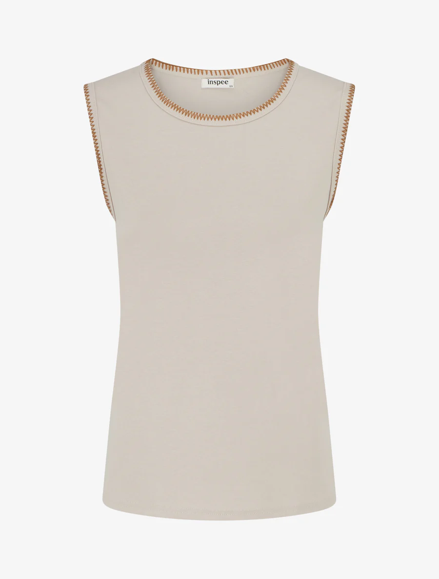 Mouwloos effen T-shirt met borduursels. - Beige