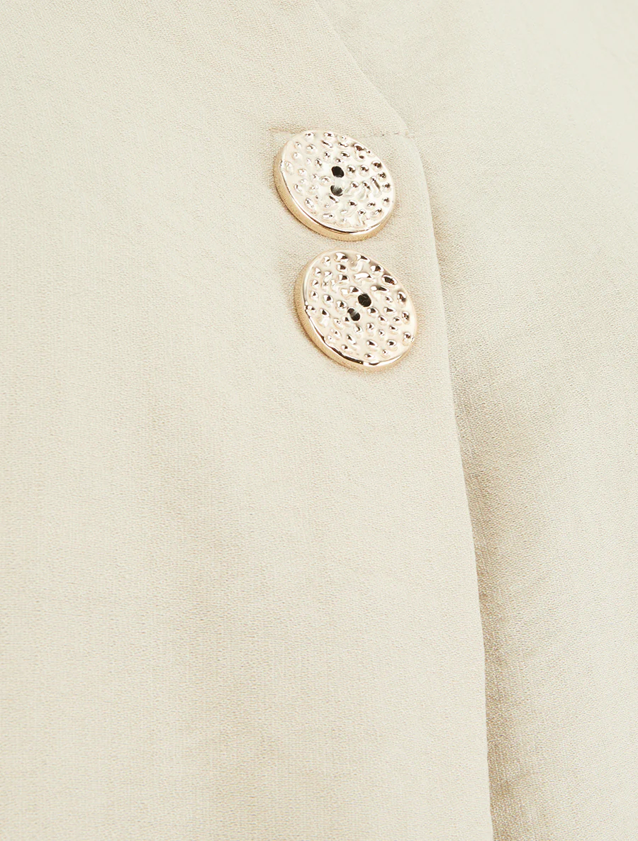 Mouwloos top met decoratieve knopen aan de rechterkant. - Beige - Image 3