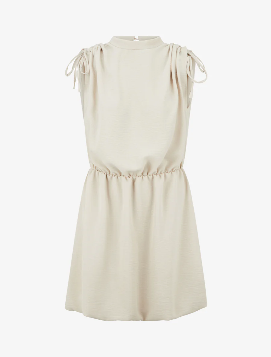 Mouwloze uitlopende jurk met geplooide schouders - Beige