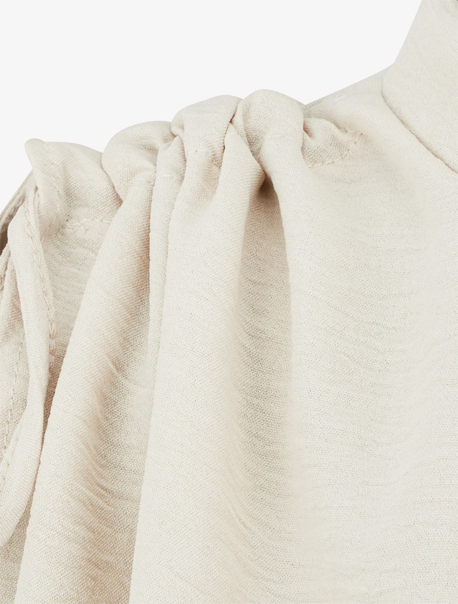 Mouwloze uitlopende jurk met geplooide schouders - Beige - Image 3