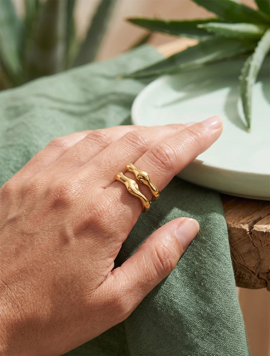 Open ring met gehamerd effect - Goud