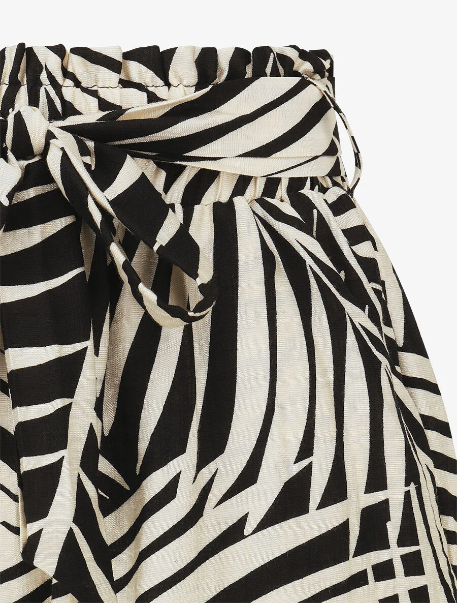 Paperbag short met tropische print - zwart - Image 3