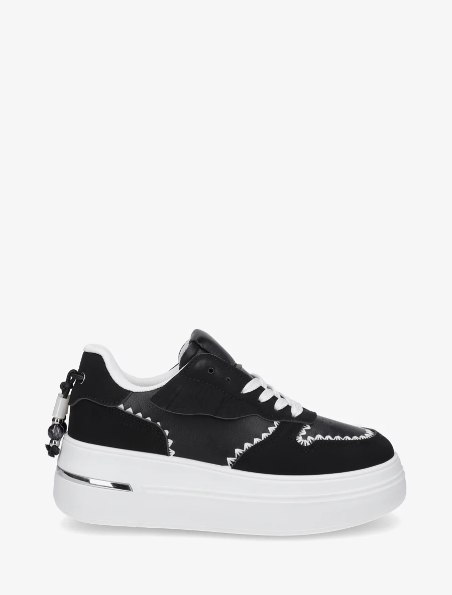 Plateau sneakers en kwastjes - Zwart