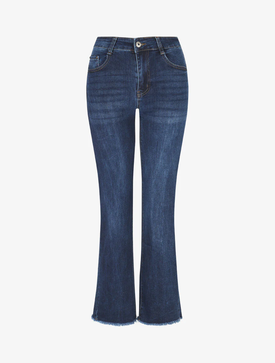 Push-up jeans met gerafelde randen. straight fit - blauw