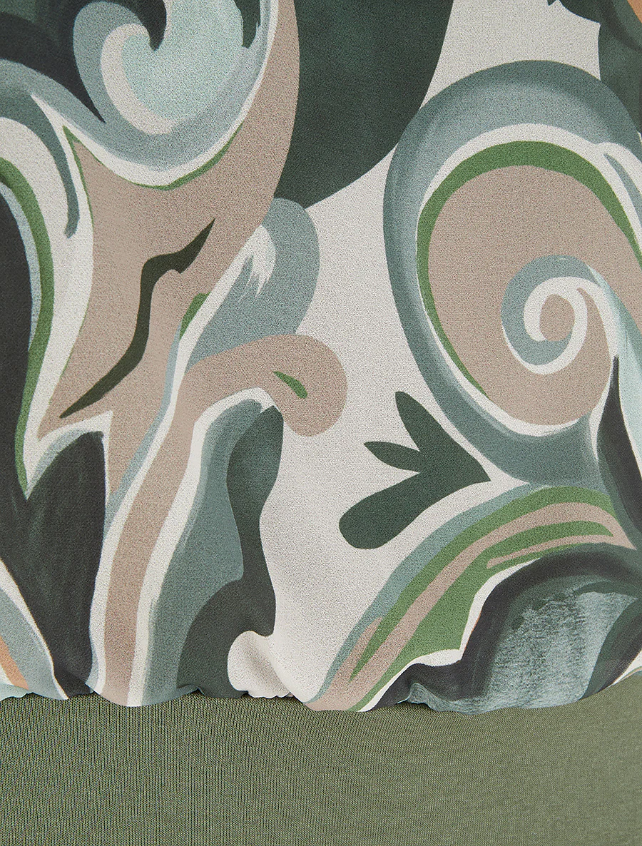 Rechtermouwloos top met korte mouwen en arabeskenprint. - Kaki - Image 3