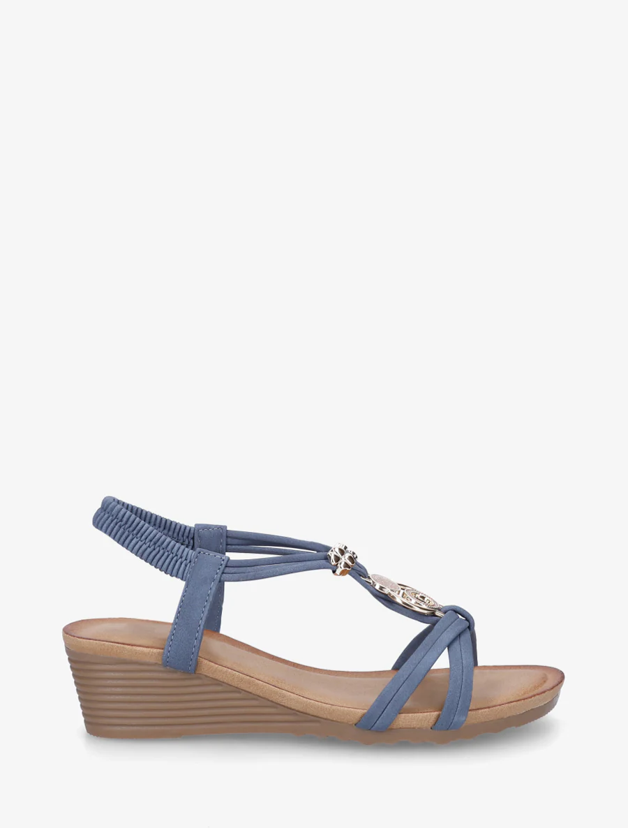 Sandalen met sleehak en metalen sieraden - Blauw