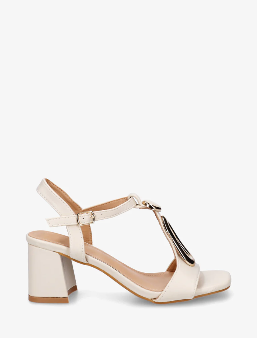 Sandalen van imitatiemateriaal met siergesp - Crème