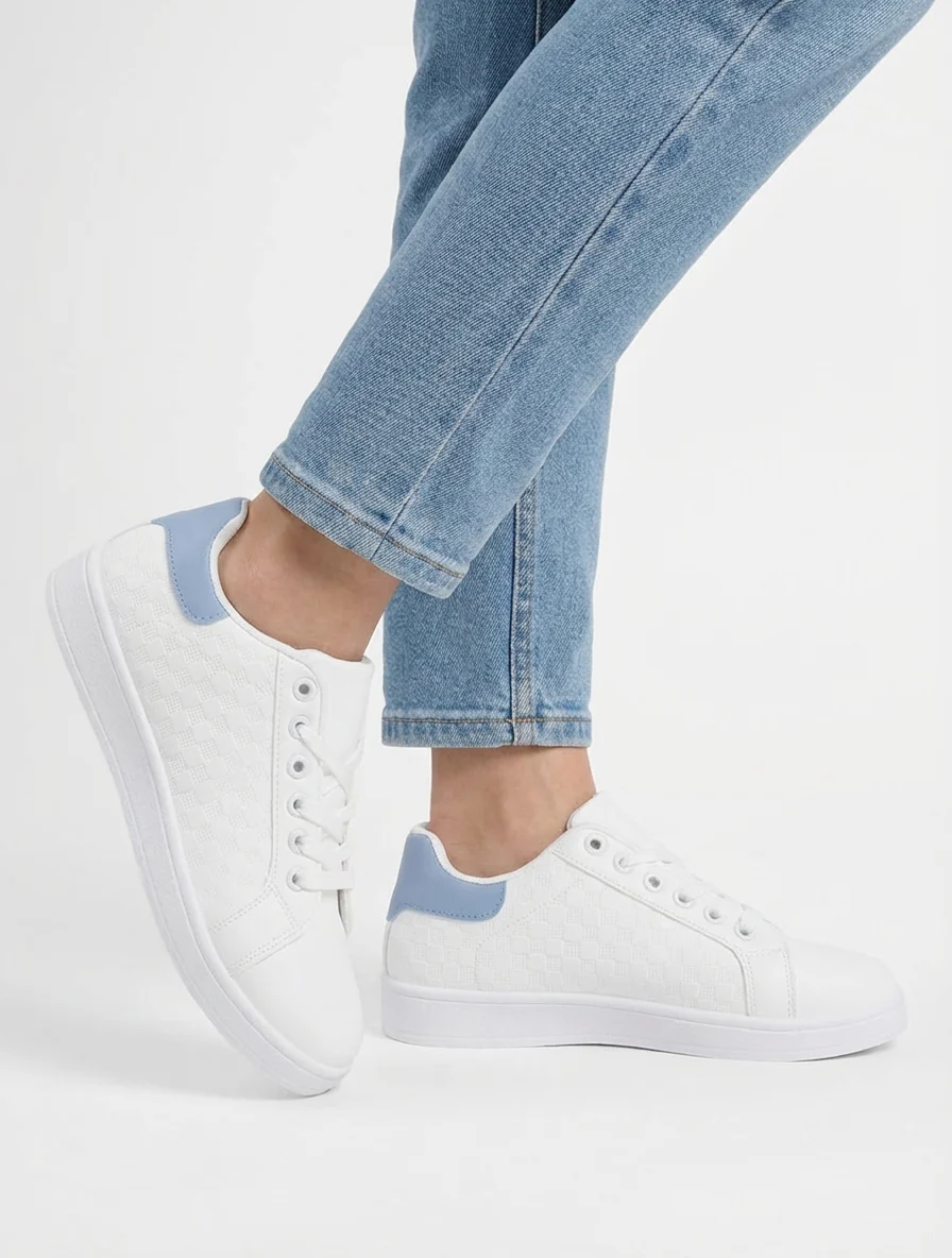 Schoenen van imitatieleer met ruitjesmotief - Lichtblauw - Image 5