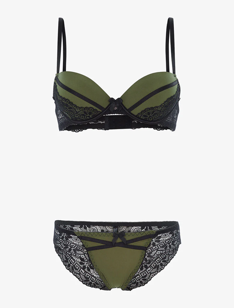 Set met kanten inzetstukken en string - kaki/zwart