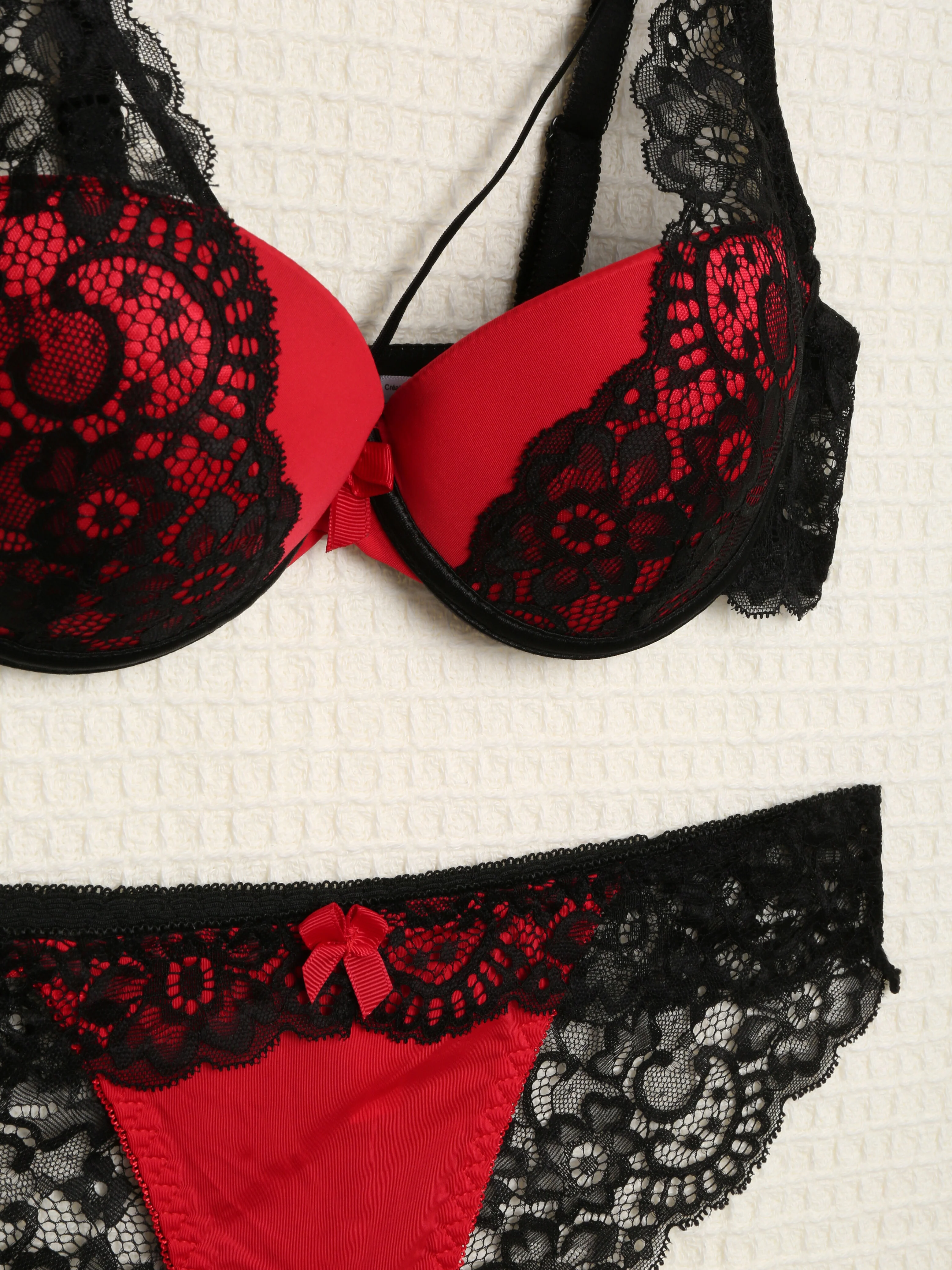 Set met kanten randen en lace out - Rood/zwart - Image 3